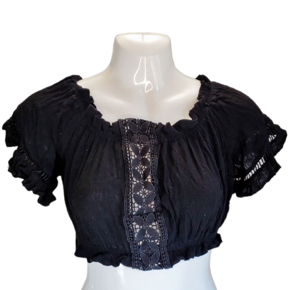 BE on/off shoulder short sleeve cropped top S